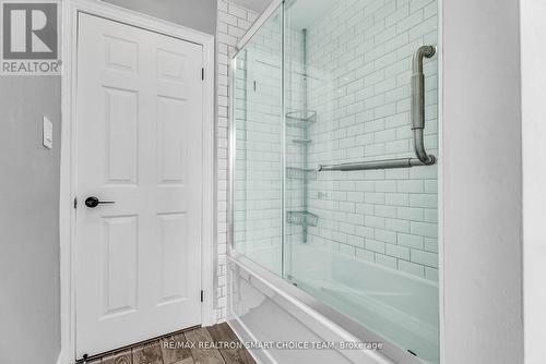 238 Dearborn Avenue, Oshawa, ON - Indoor Photo Showing Bathroom