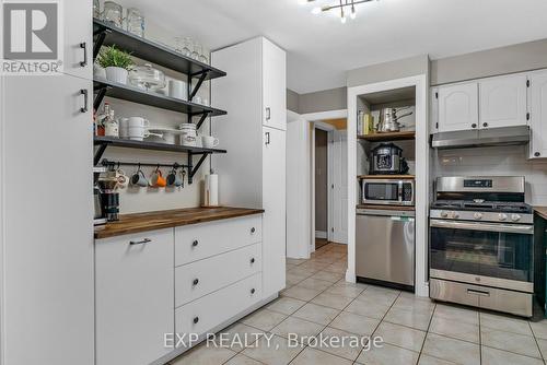 10 Birchwood Drive, Barrie, ON - Indoor Photo Showing Kitchen