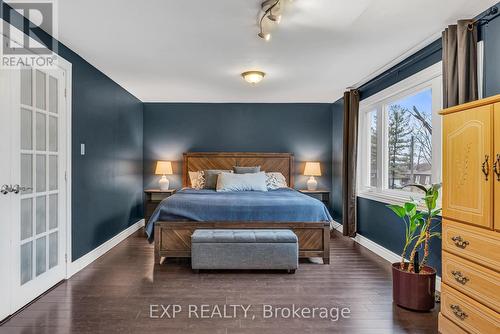 10 Birchwood Drive, Barrie, ON - Indoor Photo Showing Bedroom