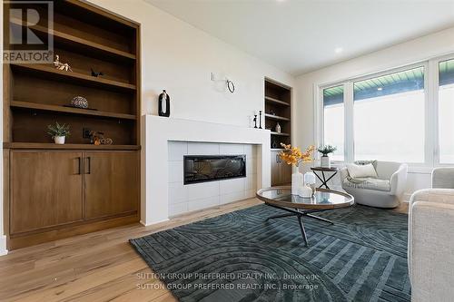 159 Renaissance Drive, St. Thomas, ON - Indoor Photo Showing Living Room With Fireplace