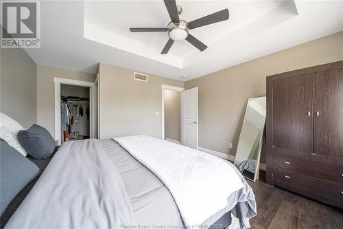 32 Shaw Drive, Amherstburg, ON - Indoor Photo Showing Bedroom