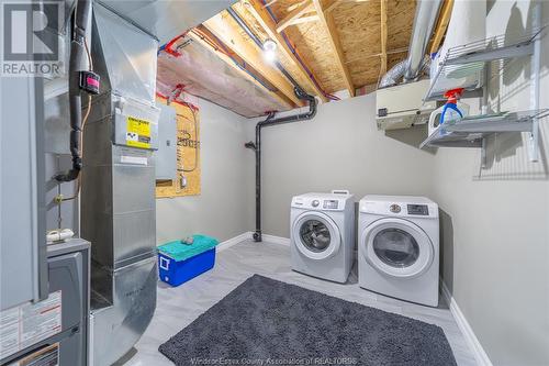 32 Shaw Drive, Amherstburg, ON - Indoor Photo Showing Laundry Room