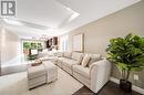 32 Shaw Drive, Amherstburg, ON  - Indoor Photo Showing Living Room 