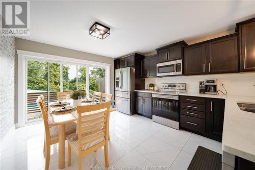 32 Shaw Drive, Amherstburg, ON - Indoor Photo Showing Kitchen With Stainless Steel Kitchen