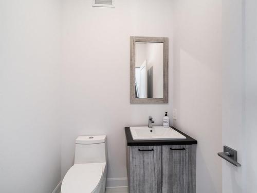 Powder room - 149 Av. Des Chênes, Candiac, QC 