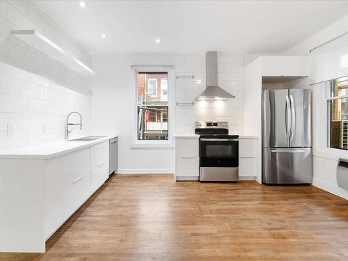 Kitchen - 5329-5329 Rue De Bordeaux, Montréal (Le Plateau-Mont-Royal), QC - Indoor Photo Showing Kitchen With Upgraded Kitchen