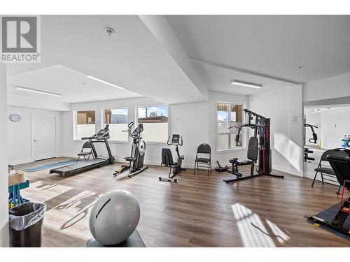 3090 Burtch Road Unit# 216, Kelowna, BC - Indoor Photo Showing Gym Room