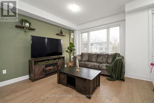 36 Briar Court, Halton Hills, ON - Indoor Photo Showing Living Room