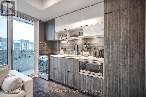 812 - 60 Tannery Road, Toronto, ON - Indoor Photo Showing Kitchen