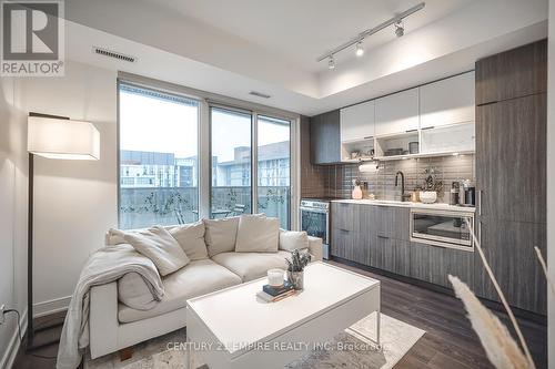 812 - 60 Tannery Road, Toronto, ON - Indoor Photo Showing Living Room