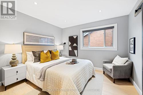 2939 Harvey Crescent, Mississauga, ON - Indoor Photo Showing Bedroom