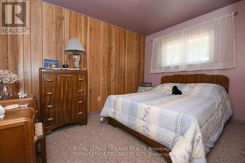 5103 Dundas Street, Thames Centre (Thorndale), ON - Indoor Photo Showing Bedroom