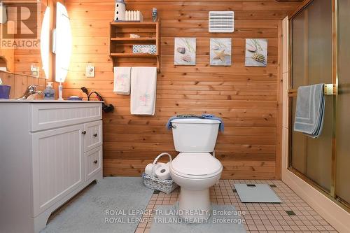 5103 Dundas Street, Thames Centre (Thorndale), ON - Indoor Photo Showing Bathroom