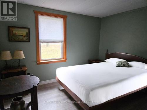 292 Salmon Point Road, Prince Edward County (Athol), ON - Indoor Photo Showing Bedroom