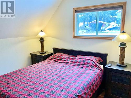 226 Kimberley  N Avenue, Greenwood, BC - Indoor Photo Showing Bedroom