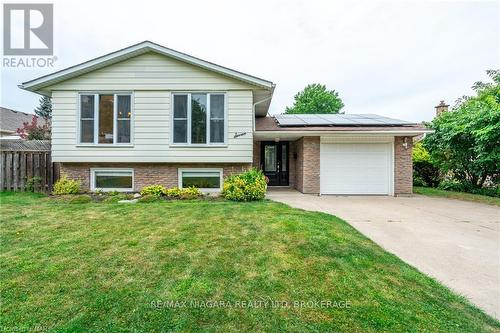 7 Royal Oak Drive, St. Catharines (Martindale Pond), ON - Outdoor With Facade