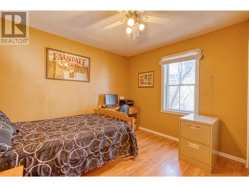 1967 Abbott Street, Kelowna, BC - Indoor Photo Showing Bedroom