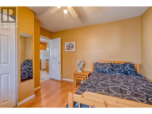 1967 Abbott Street, Kelowna, BC - Indoor Photo Showing Bedroom