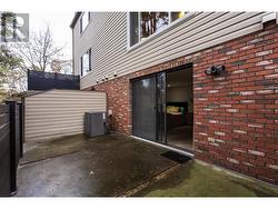 Lower level patio, completely fenced and private - 