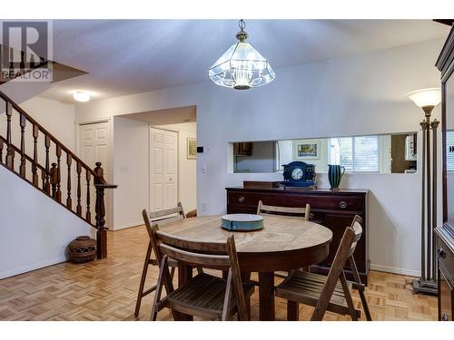 1675 Thayer Court Unit# 11, Kelowna, BC - Indoor Photo Showing Dining Room