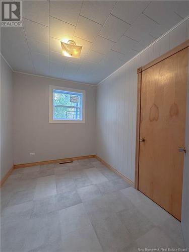 552 Montgomery Street, Dalhousie, NB - Indoor Photo Showing Other Room