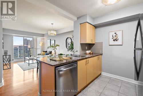 1816 - 31 Bales Avenue, Toronto (Willowdale East), ON - Indoor Photo Showing Kitchen