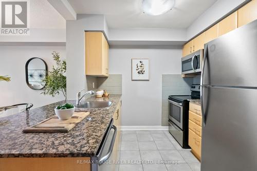 1816 - 31 Bales Avenue, Toronto (Willowdale East), ON - Indoor Photo Showing Kitchen