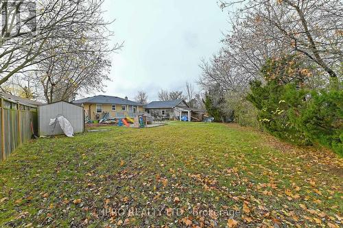 12 Mackenzie Drive, Halton Hills, ON - Outdoor