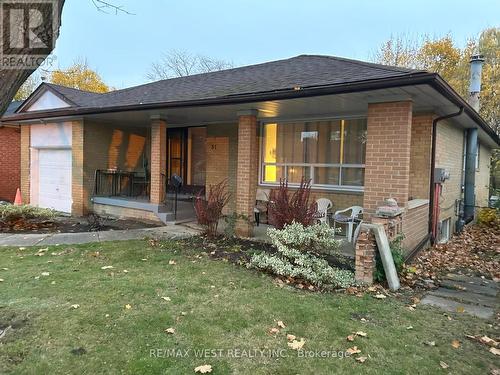 31 Bulbourne Road, Toronto, ON - Outdoor