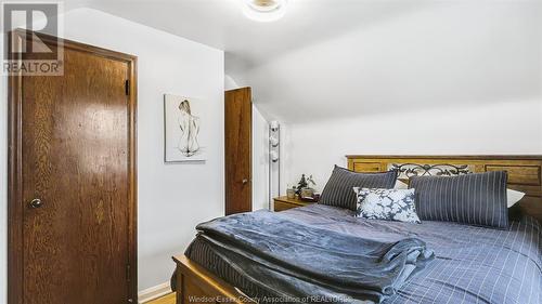 2367 Meighen Road, Windsor, ON - Indoor Photo Showing Bedroom