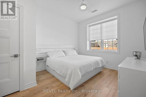 1 - 99 South Drive, St. Catharines (457 - Old Glenridge), ON - Indoor Photo Showing Bedroom