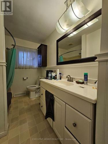 144 Elm Street, Port Colborne, ON - Indoor Photo Showing Bathroom