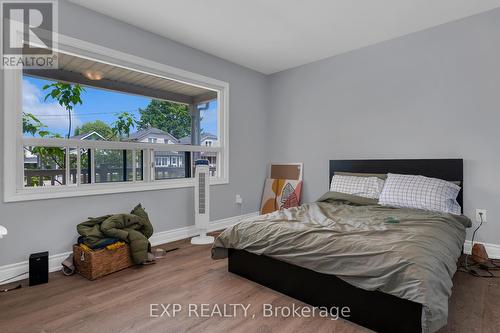 27 Lasalle Street, Welland, ON - Indoor Photo Showing Bedroom