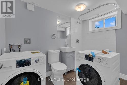 27 Lasalle Street, Welland, ON - Indoor Photo Showing Laundry Room