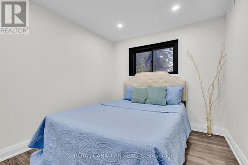 189 Country Club Drive, Guelph, ON - Indoor Photo Showing Bedroom