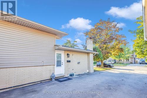 189 Country Club Drive, Guelph, ON - Outdoor With Exterior