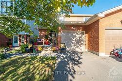 235 HUNTERSFIELD DRIVE  Ottawa, ON K1T 3M5