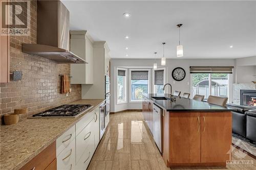 8 Randall James Drive, Stittsville, ON - Indoor Photo Showing Kitchen With Upgraded Kitchen