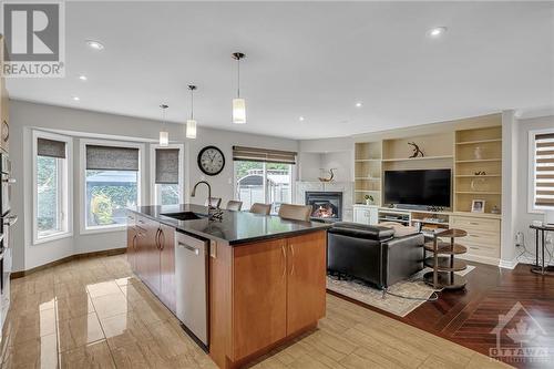 8 Randall James Drive, Stittsville, ON - Indoor Photo Showing Kitchen With Upgraded Kitchen