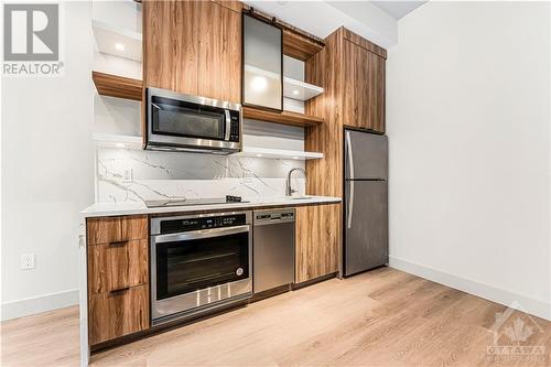 280 O'Connor Street Unit#505, Ottawa, ON - Indoor Photo Showing Kitchen With Stainless Steel Kitchen