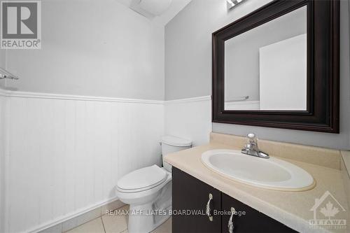 111 Beachview Private, Ottawa, ON - Indoor Photo Showing Bathroom