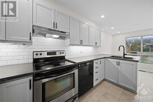 111 Beachview Private, Ottawa, ON - Indoor Photo Showing Kitchen With Double Sink With Upgraded Kitchen