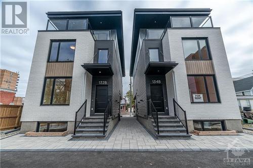 B - 134 Forward Avenue, West Centre Town (4201 - Mechanicsville), ON - Outdoor With Balcony With Facade