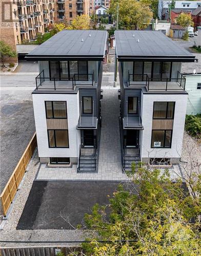 B - 134 Forward Avenue, West Centre Town (4201 - Mechanicsville), ON - Outdoor With Facade