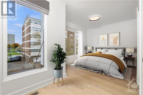 B - 134 Forward Avenue, Ottawa, ON - Indoor Photo Showing Bedroom