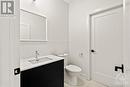 B - 134 Forward Avenue, West Centre Town (4201 - Mechanicsville), ON  - Indoor Photo Showing Bathroom 