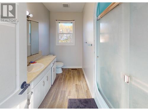 1229 Stork Avenue, Quesnel, BC - Indoor Photo Showing Bathroom