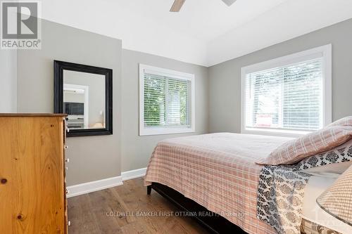 158 Leslie Drive, Lanark, ON - Indoor Photo Showing Bedroom