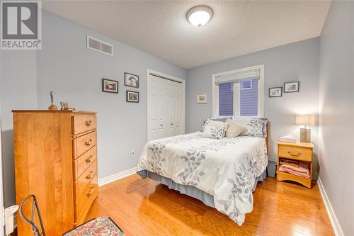 605 Rowellas Way, Sarnia, ON - Indoor Photo Showing Bedroom