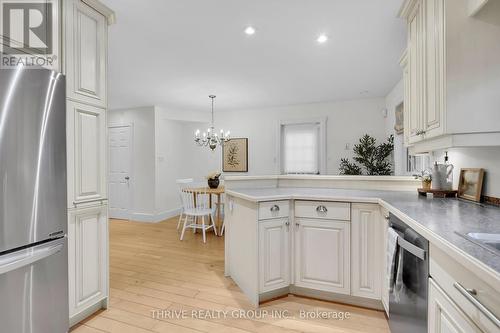 22 Westridge Court, London, ON - Indoor Photo Showing Kitchen